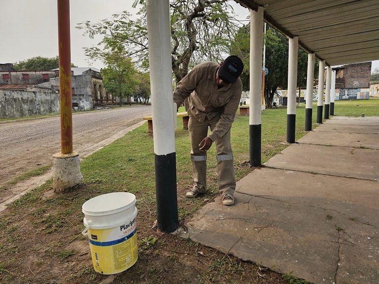 La Municipalidad de Barranqueras reacondiciona El Paseo De Los Artesanos