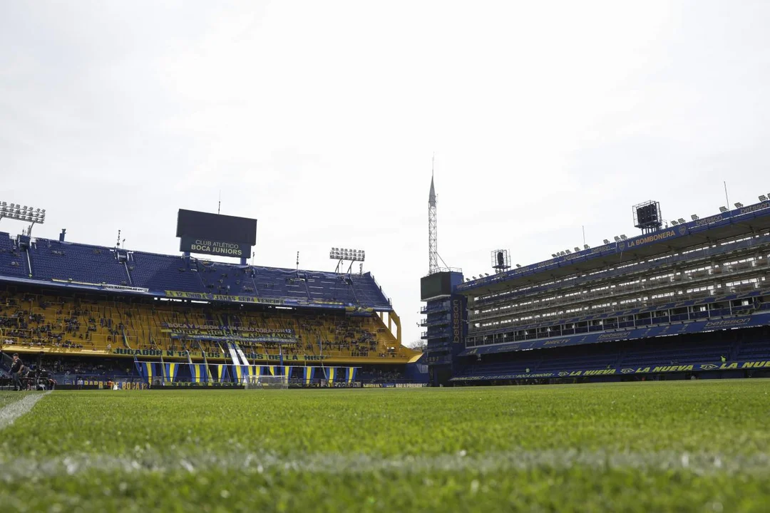 Superclásico: momentos de tensión entre la Policía y los hinchas de Boca que ingresan al estadio
