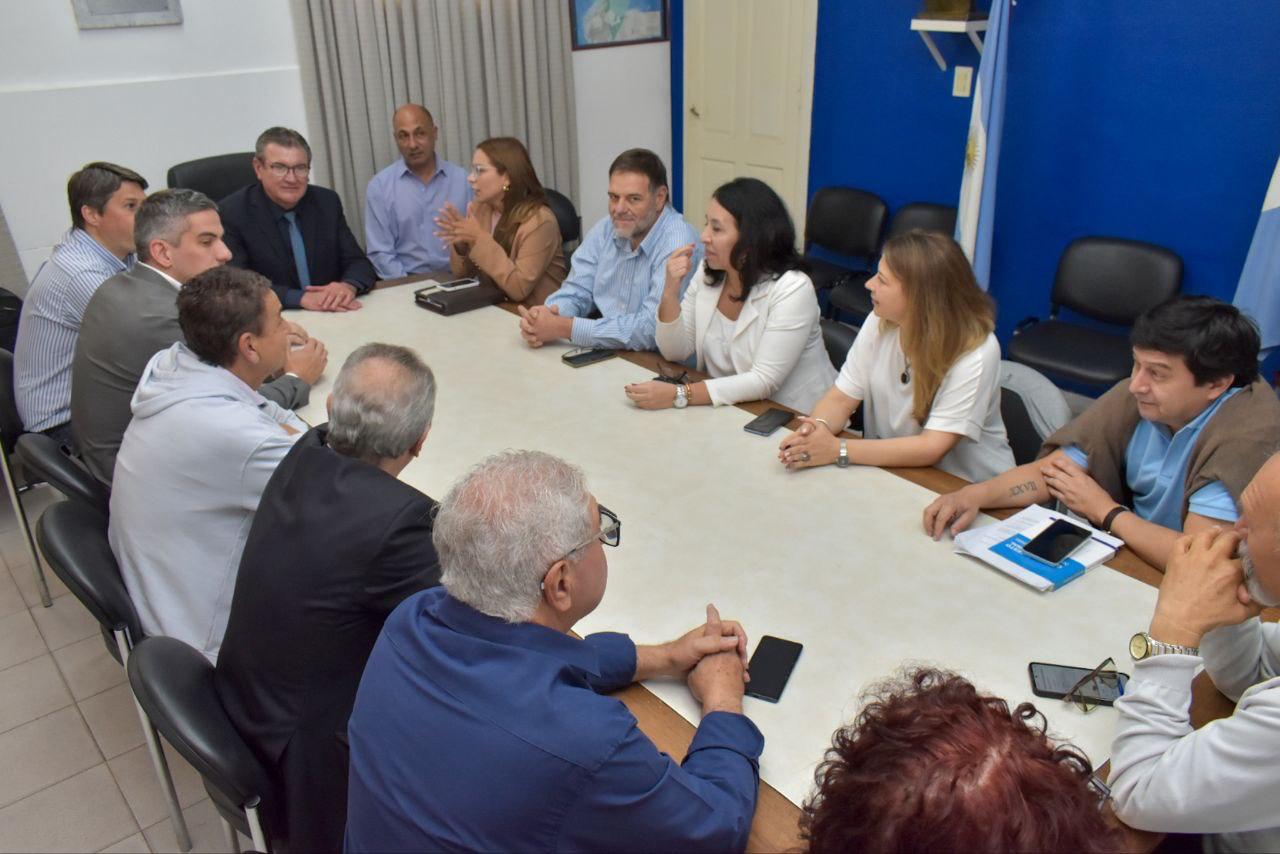 Intendentes dialogaron sobre sus prioridades con el Interbloque del Frente Chaqueño y se aguardan decisiones conjuntas los próximos días