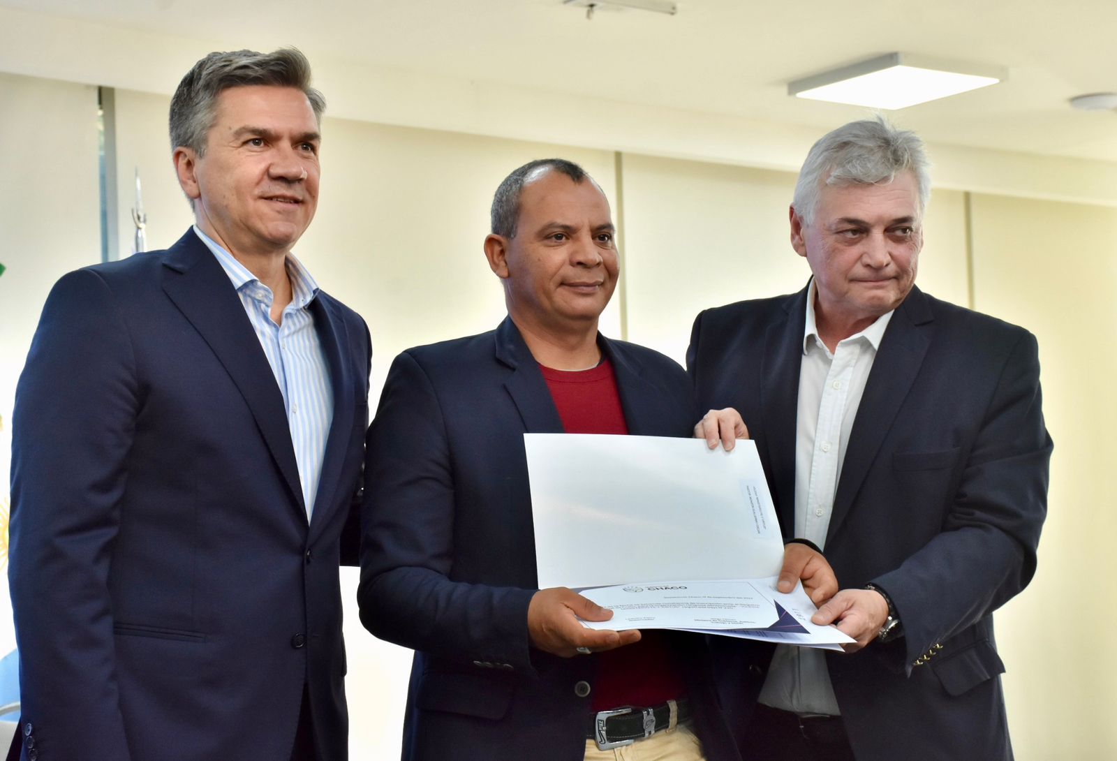 El Gobierno Provincial reconoció la tarea de los pastores y entregó nuevos certificados de inscripción a Iglesias Evangélicas