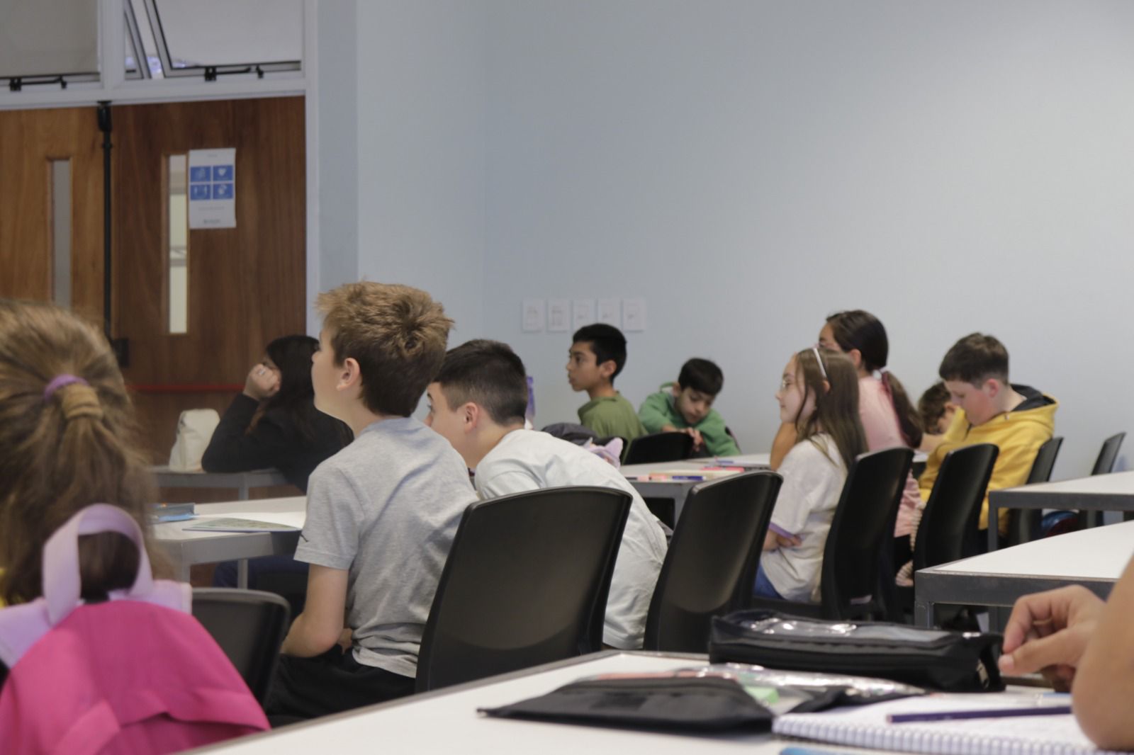 Comenzó el curso de programación y robótica coproducido por el informatorio de la Subsecretaría de Industria y la UNNE 