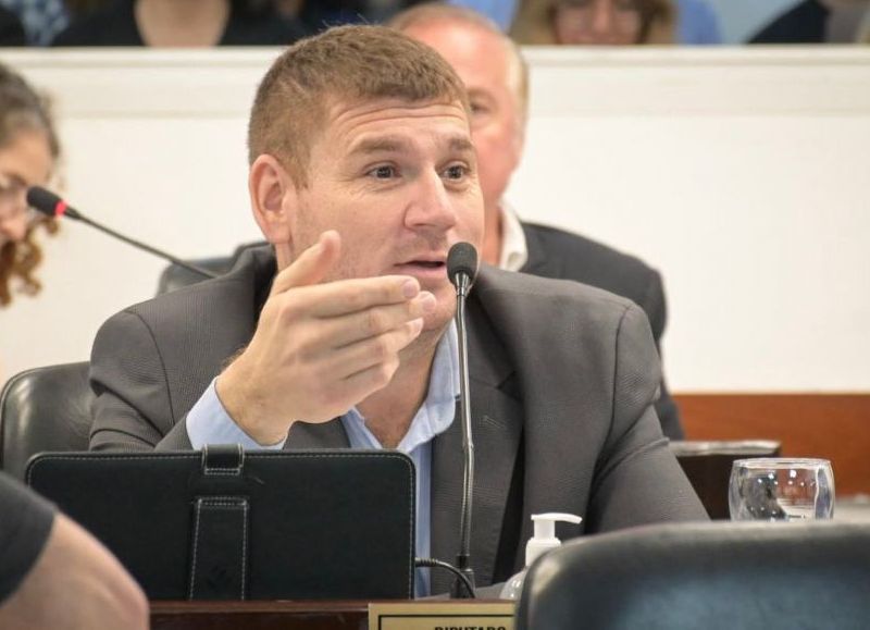 En este momento conocemos quién hace politiquería y quien está del lado del pueblo”, dijo el Diputado Lazzarini