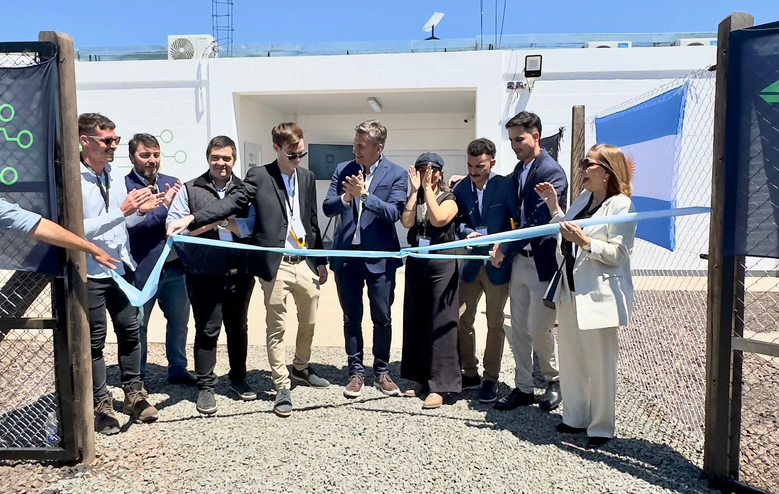 Apoyo a emprendedores chaqueños: el Gobernador Zdero acompañó la inauguración de la Fábrica de Cannabis Medicinal 100%
