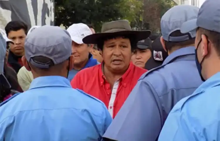 En medio de un gran operativo de seguridad, trasladaron a Tito López e hijos a la U7