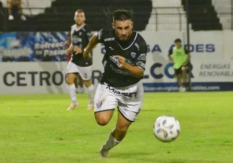 For Ever acordó con Gastón Novero la interrupción de su contrato