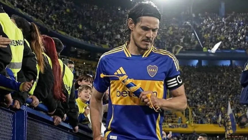 El sentido mensaje de Cavani para los hinchas de Boca por su bandera
