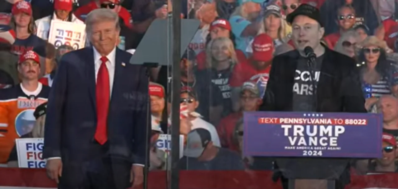 Elon Musk respalda a Donald Trump en su acto de campaña