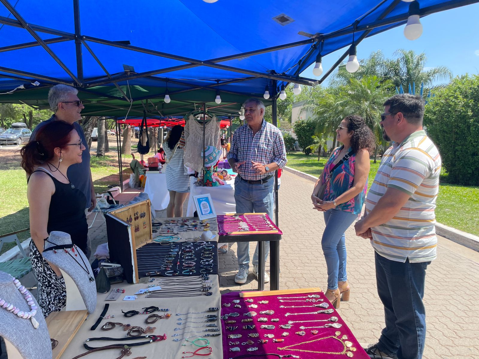 Resistencia recibió a los emprendedores y artesanos correntinos, a través de las ferias conectadas