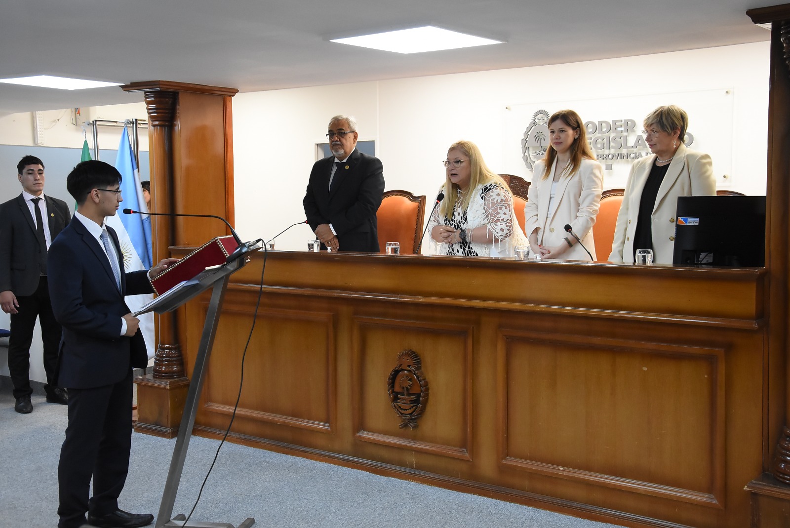Asunción de los Nuevos Representantes del Parlamento Juvenil en la Legislatura Provincial