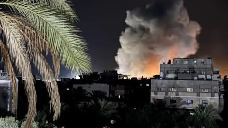 Bombardeos en Gaza: al menos 21 personas murieron en el ataque a una mezquita