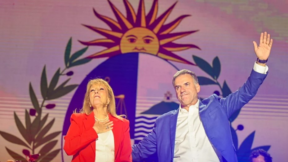 Orsi celebró la victoria electoral en Uruguay: «Seré el presidente que convoque al diálogo»