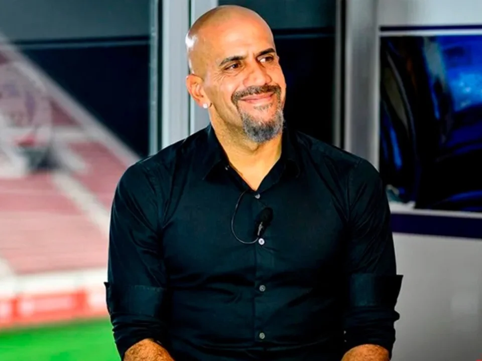 Verón y un nuevo palo hacia la AFA: “No te alcanza para cubrir los micros de los hinchas, pero el club es de los socios”