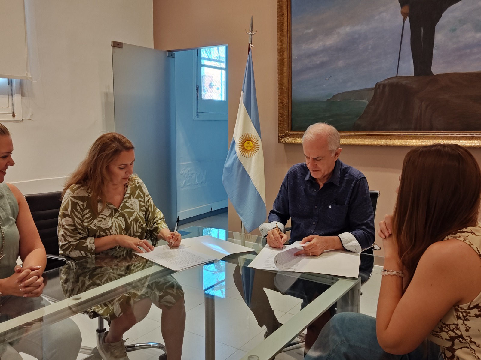 Formalizaron la tarea conjunta que desarrollan las Áreas de Turismo de Resistencia y Provincia