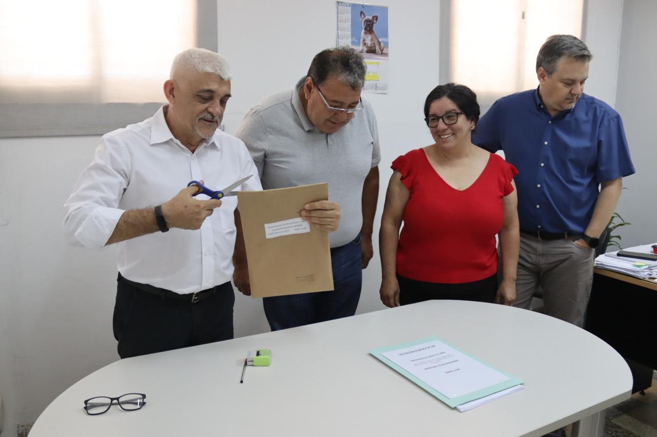 Las Áreas de Señalización y de Paseos y Jardines contarán con sus propios equipos de transporte