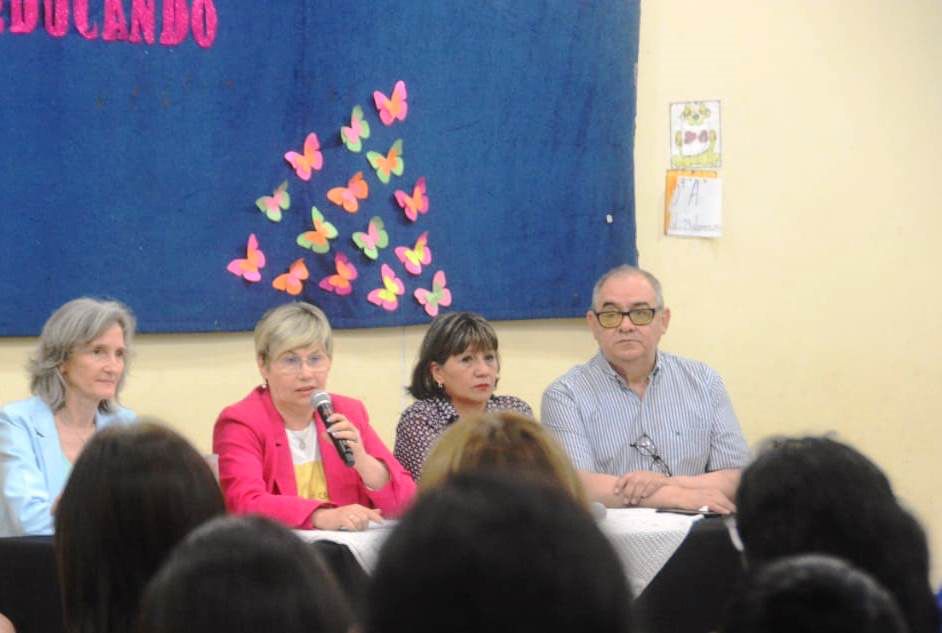 Más de 2500 docentes participan de los ateneos didácticos para la formación en alfabetización