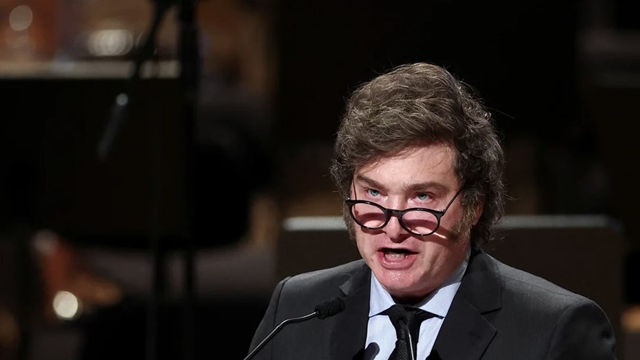 Milei sobre la expulsión de Kueider del Senado: «La sesión es inválida»