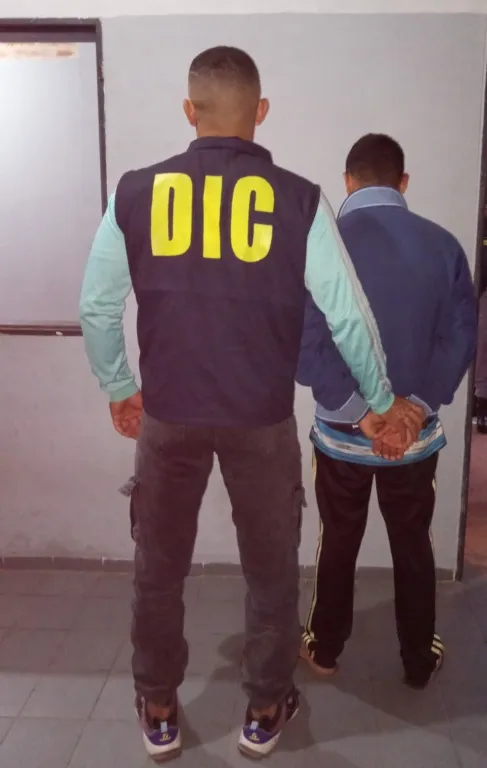 En Fontana, mató a una persona en una pelea y se entregó a la policía