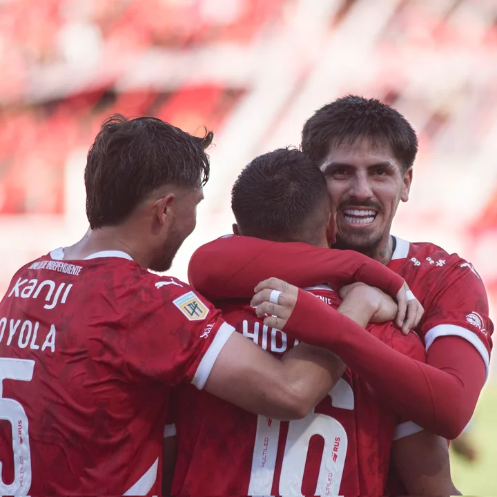 Independiente enfrenta a Atlético Tucumán en busca de sellar su participación en la Copa Sudamericana 2025
