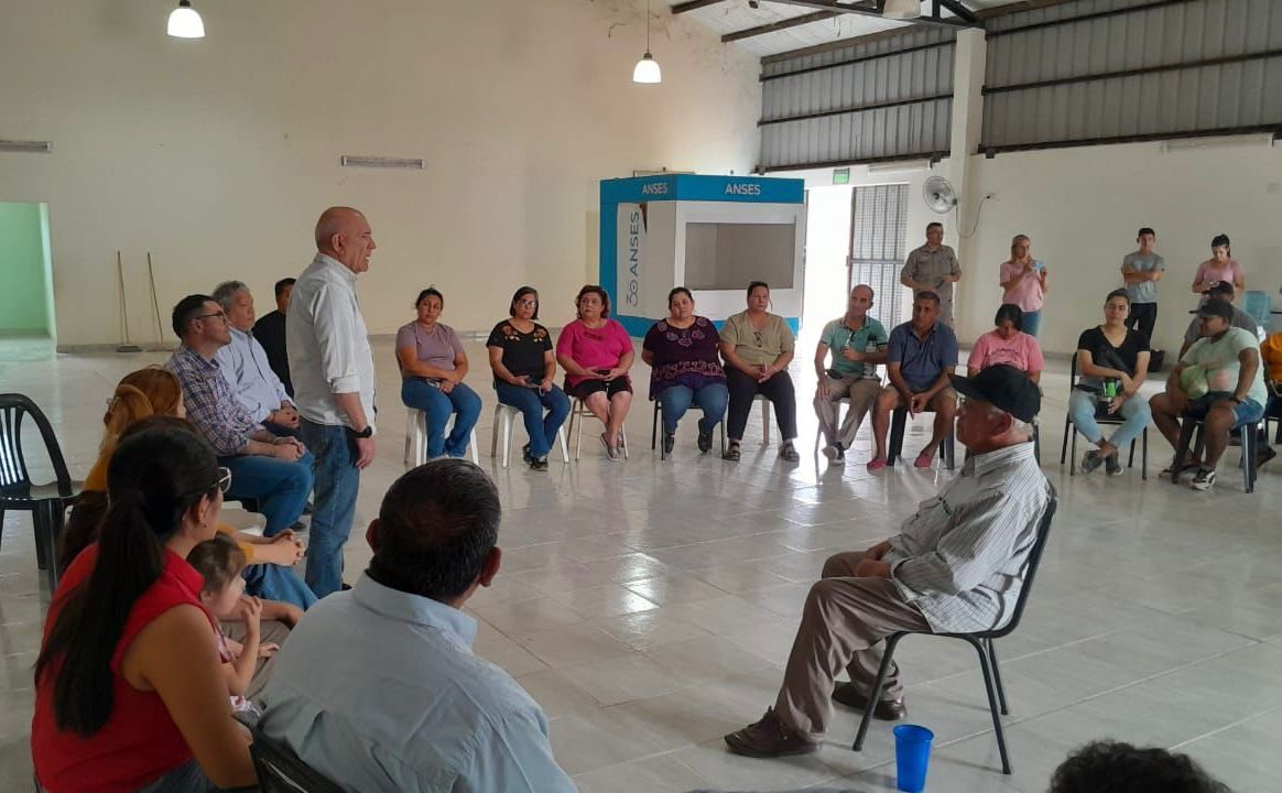 SECHEEP en terreno: recorrida por obras y reunión con vecinos en El Impenetrable