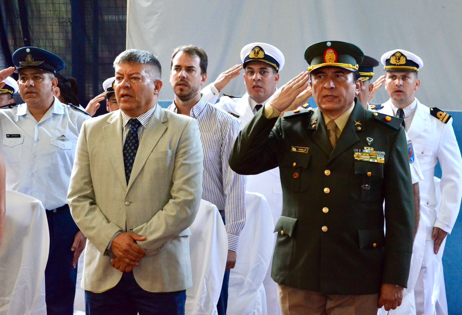 Misiones: el Ministro de Seguridad entregó un reconocimiento al Guardamarina chaqueño Tobías Rossi, por alcanzar el mejor promedio