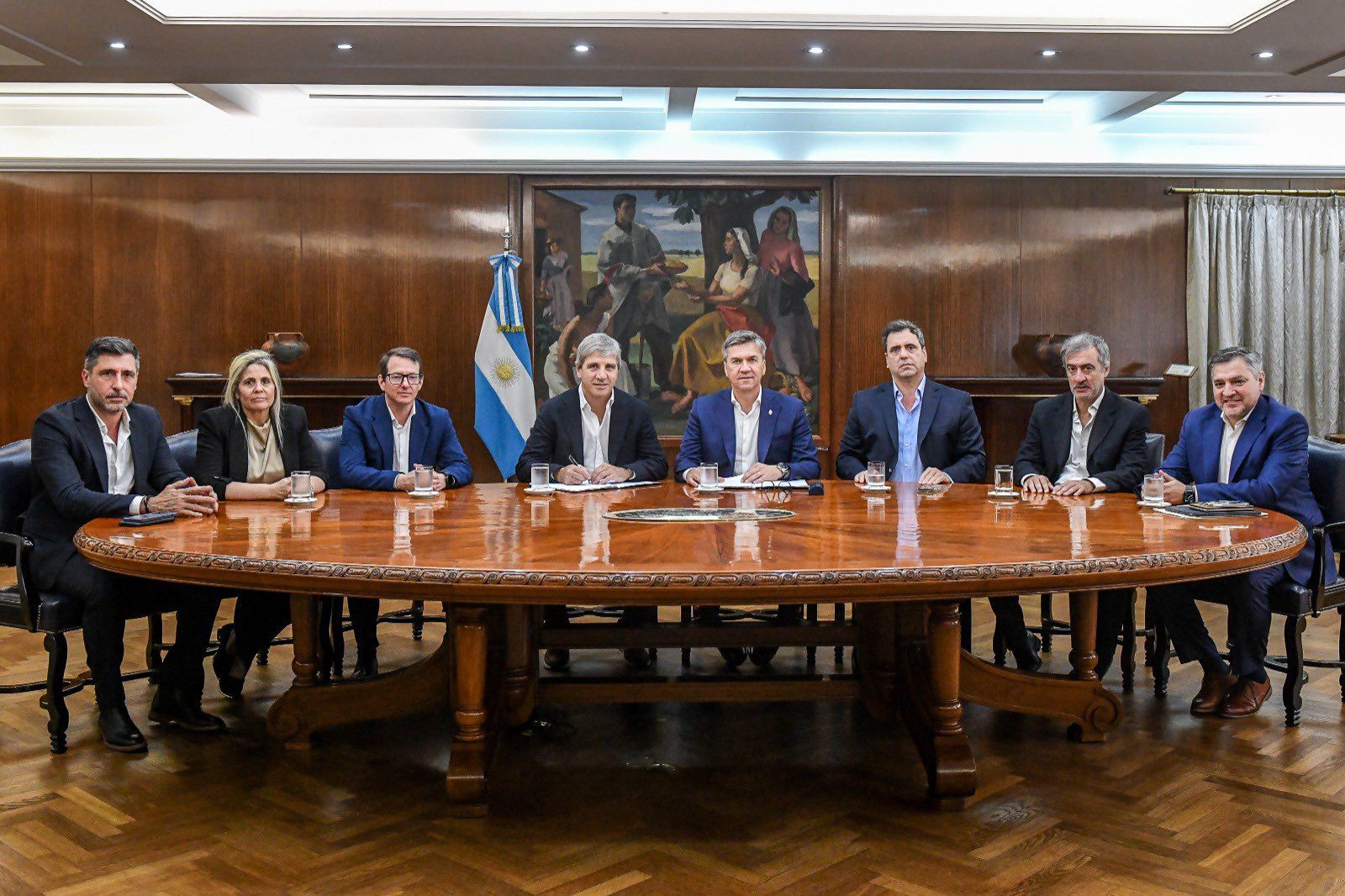 Buenos Aires: el Gobernador Leandro Zdero firmó, junto con funcionarios nacionales, la carta de intención, “esto significa la eliminación de deudas de gestiones anteriores con el Estado Nacional”