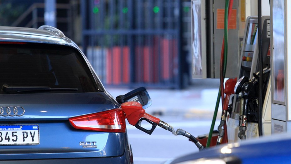 Dueños de estaciones de servicio avalan el autodespacho de combustibles