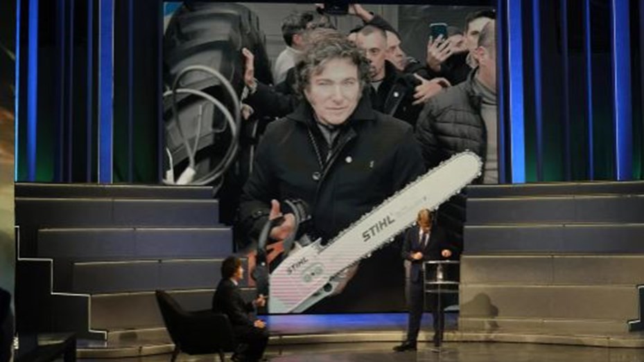 El Gobierno congela la contratación de empleados públicos: qué es el «3×1»