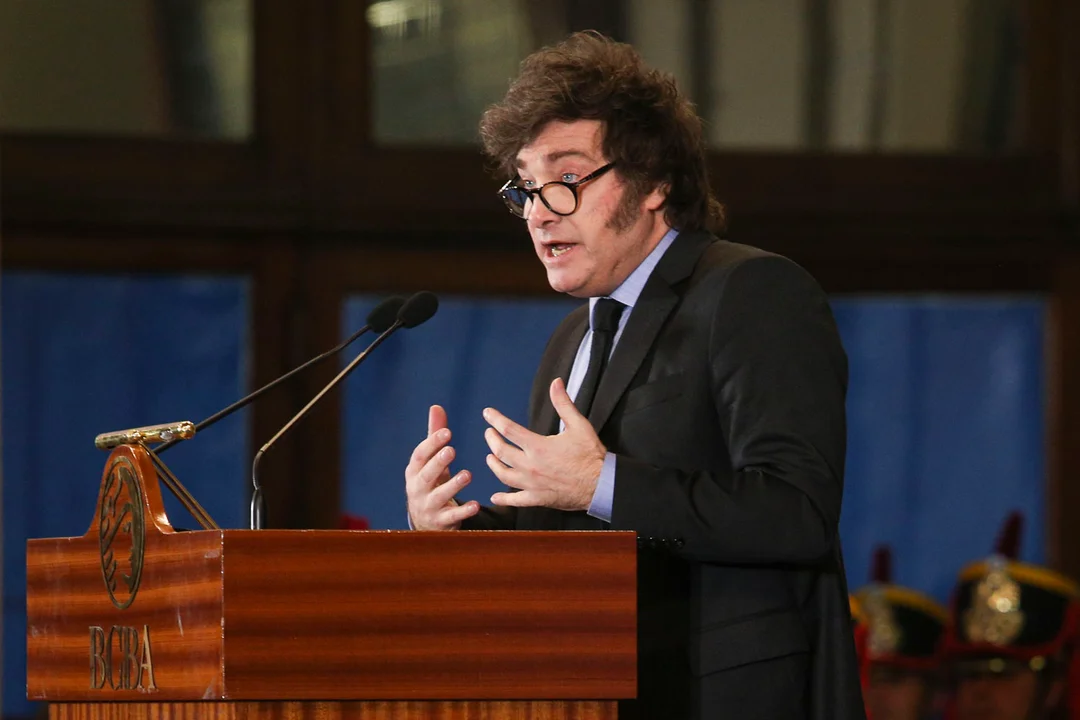 Milei pide a la Justicia retirarle la custodia a Fabiola Yañez en España