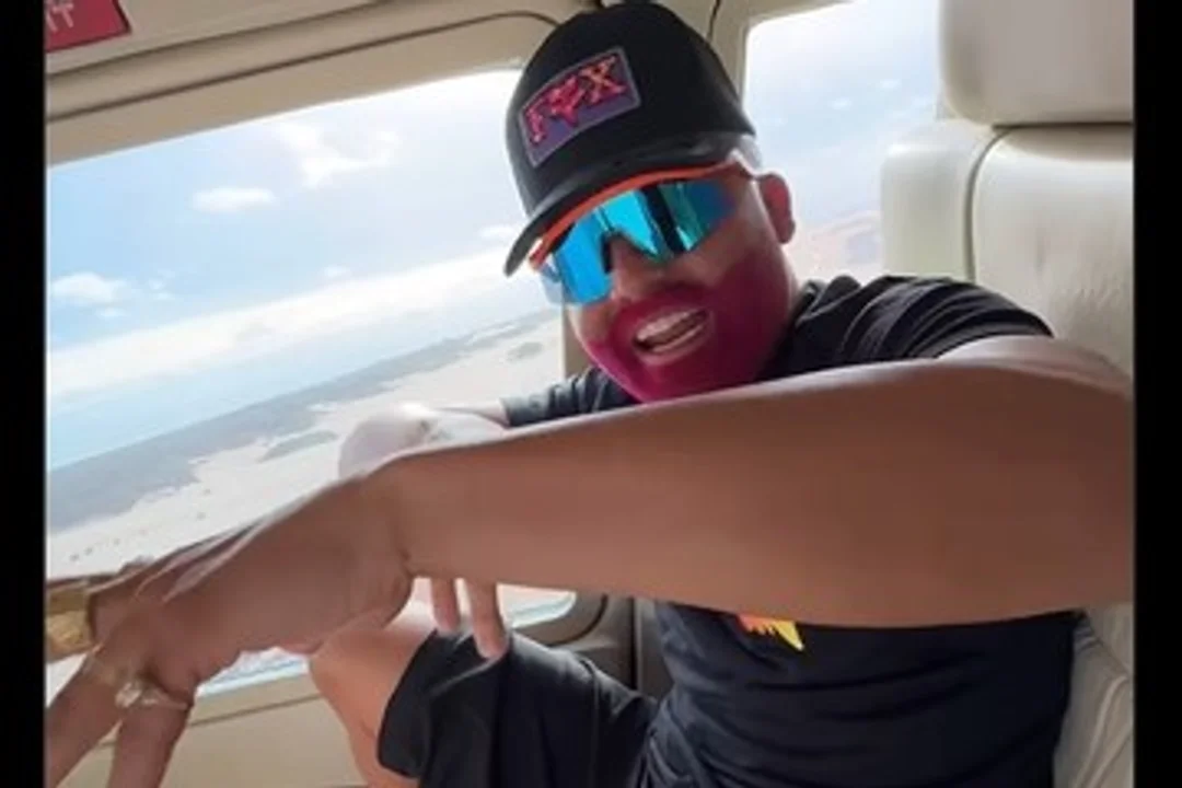 «Pido perdón de corazón», el cantante Perro Primo habló tras el escándalo con un helicóptero en Pinamar