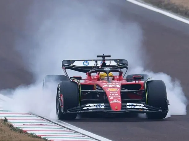 Hamilton sufrió un accidente en las pruebas privadas con Ferrari en Barcelona