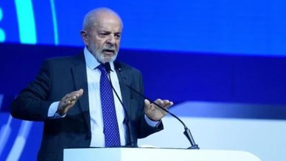 Brasil prohibió el uso de celulares en las escuelas