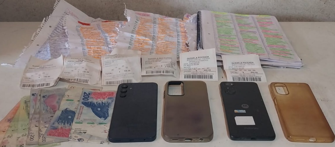 Apuesta ilegal: hay dos personas detenidas, dinero secuestrado y armas de fuego