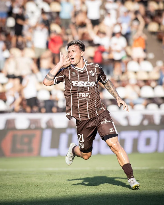 Platense aprovechó su momento y venció a Instituto en Vicente López