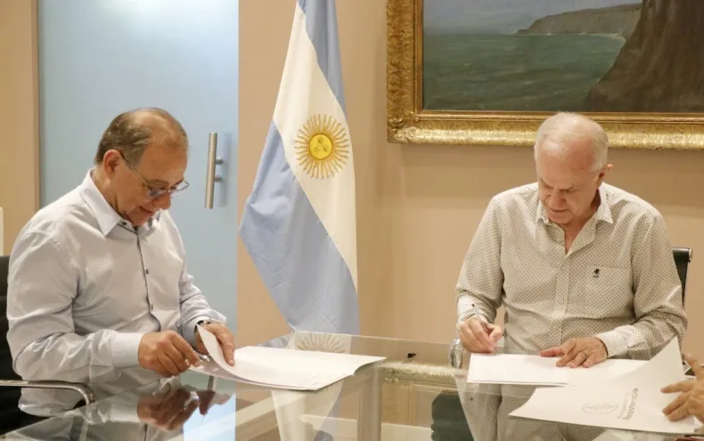 Resistencia y Corrientes firmaron un convenio de cooperación para la promoción de actividades turísticas y culturales 