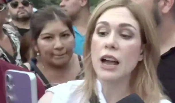 Lilia Lemoine fue a la marcha en Moreno por el delivery, y los vecinos cantaron para que se vaya