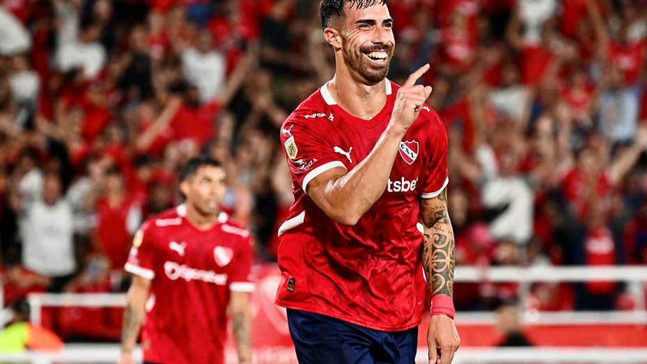 Independiente goleó 3-0 a Vélez y lidera la Zona B del Torneo Apertura