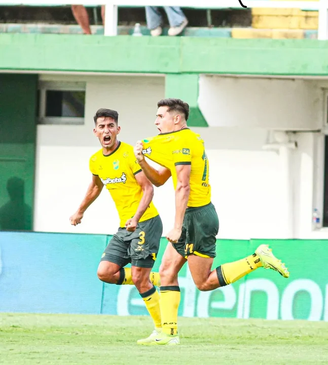 Defensa y Justicia le sacó el invicto a Central Córdoba y se prende en los primeros puestos del Torneo Apertura