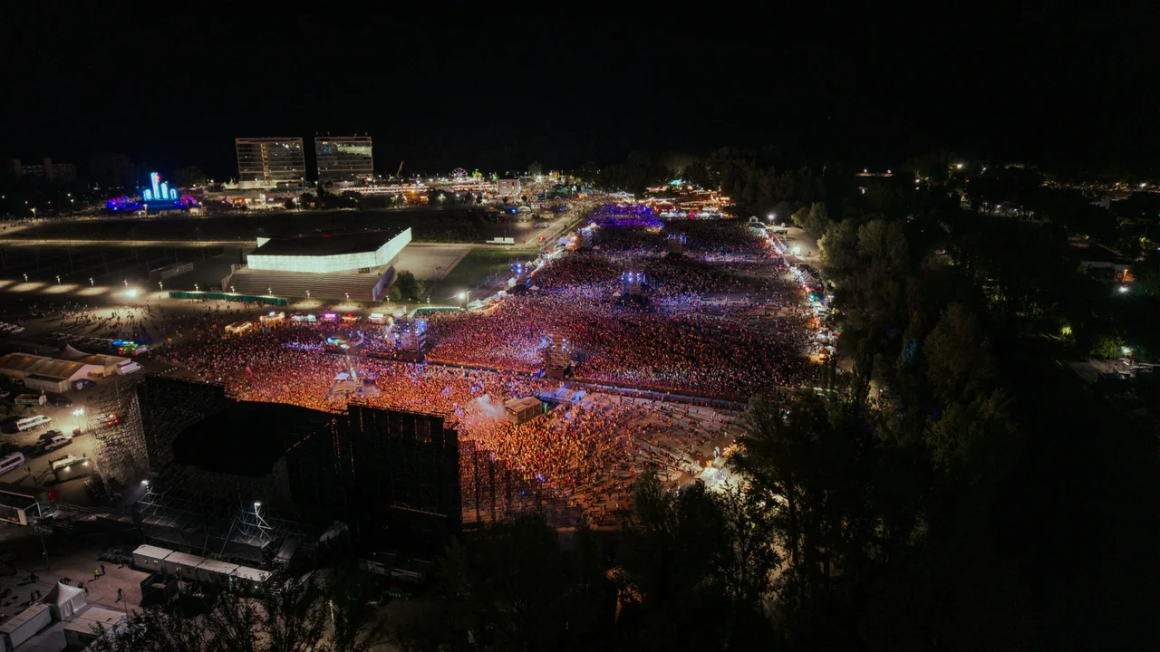 La Fiesta Nacional de la Confluencia 2025 deslumbró a más de 145 mil personas