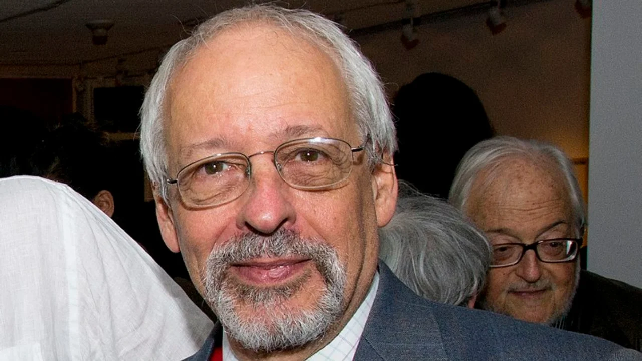 «Alguien extorsiona al Presidente con revelar datos de la estafa $LIBRA»: denuncia de Horacio Verbitsky