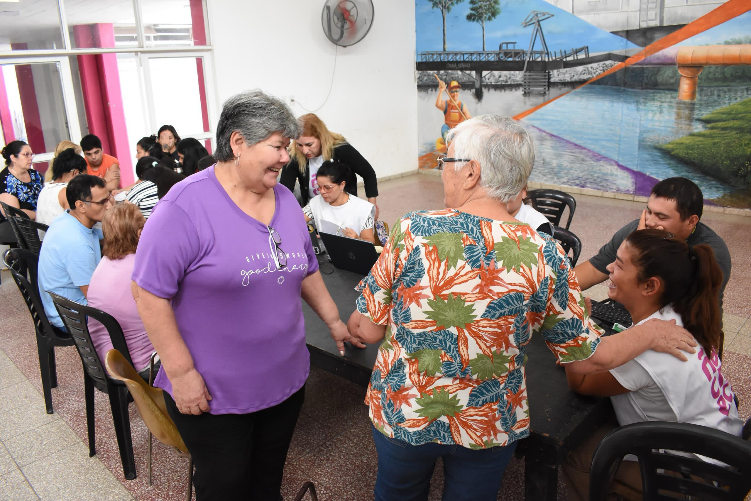 Resistencia: gran concurrencia de vecinos a los operativos barriales para la inscripción al Subsidio Energético Nacional y el Descuento Verano