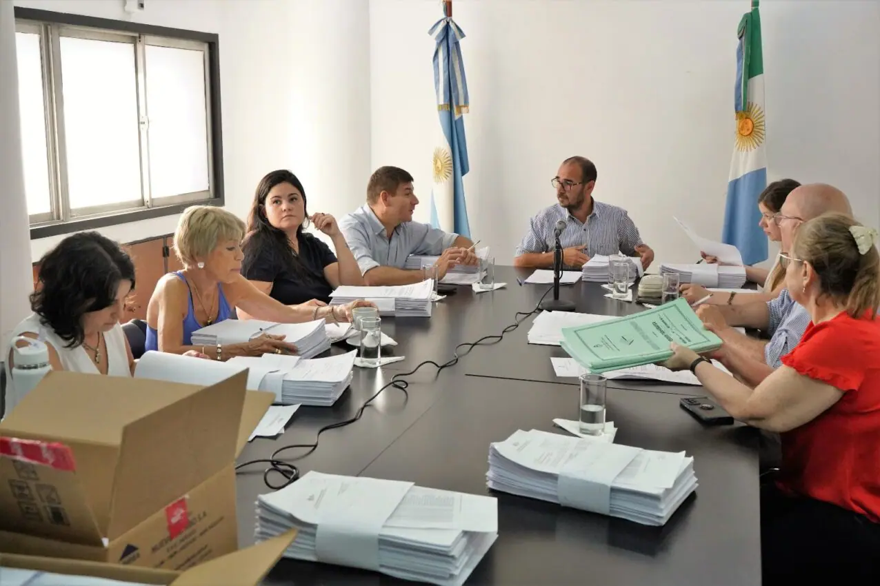 Comisión de Legislación General: habilitan a todos los postulantes para Defensor del Pueblo