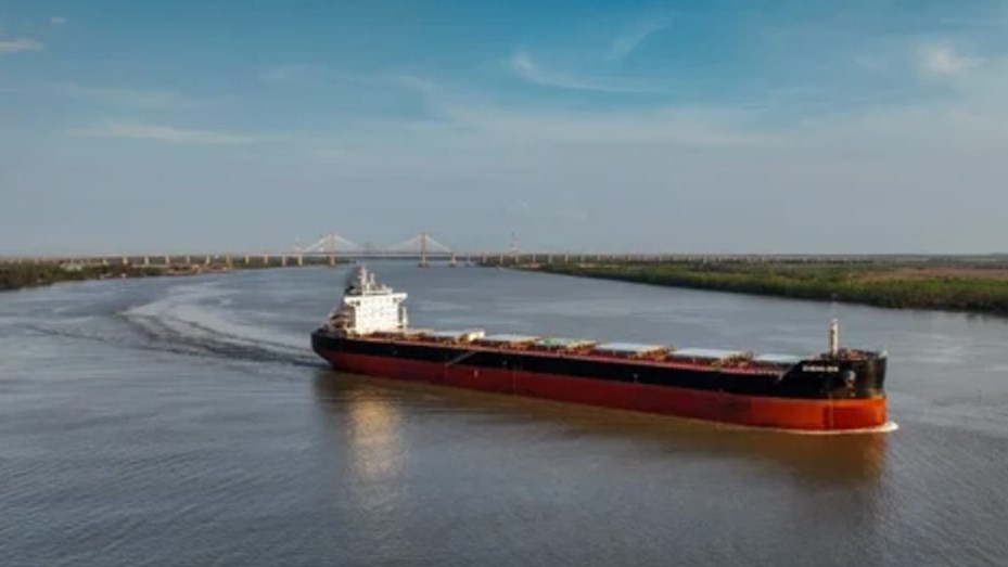 El Gobierno dio de baja la licitación de la Hidrovía y abrió una investigación