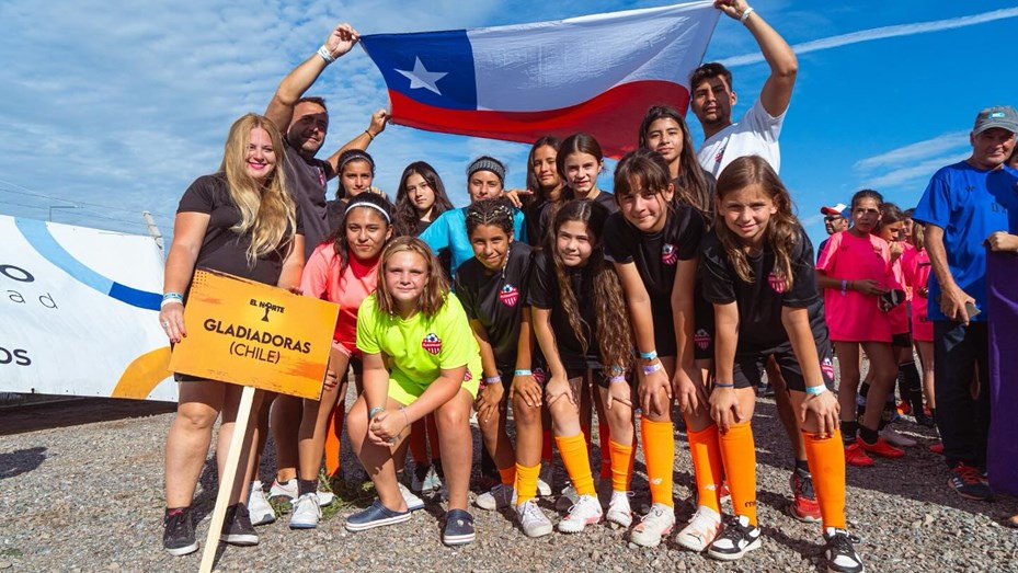 Mas de 2500 chicos de todo el mundo en un torneo de fútbol infantil en Rio Segundo
