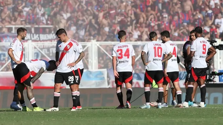 La paradoja de River: millonario en el mercado, mendigo de visitante