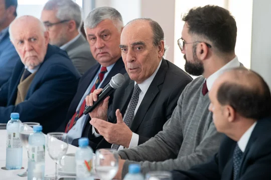 Guillermo Francos: «El uso de la fuerza está absolutamente establecido y reglamentado»