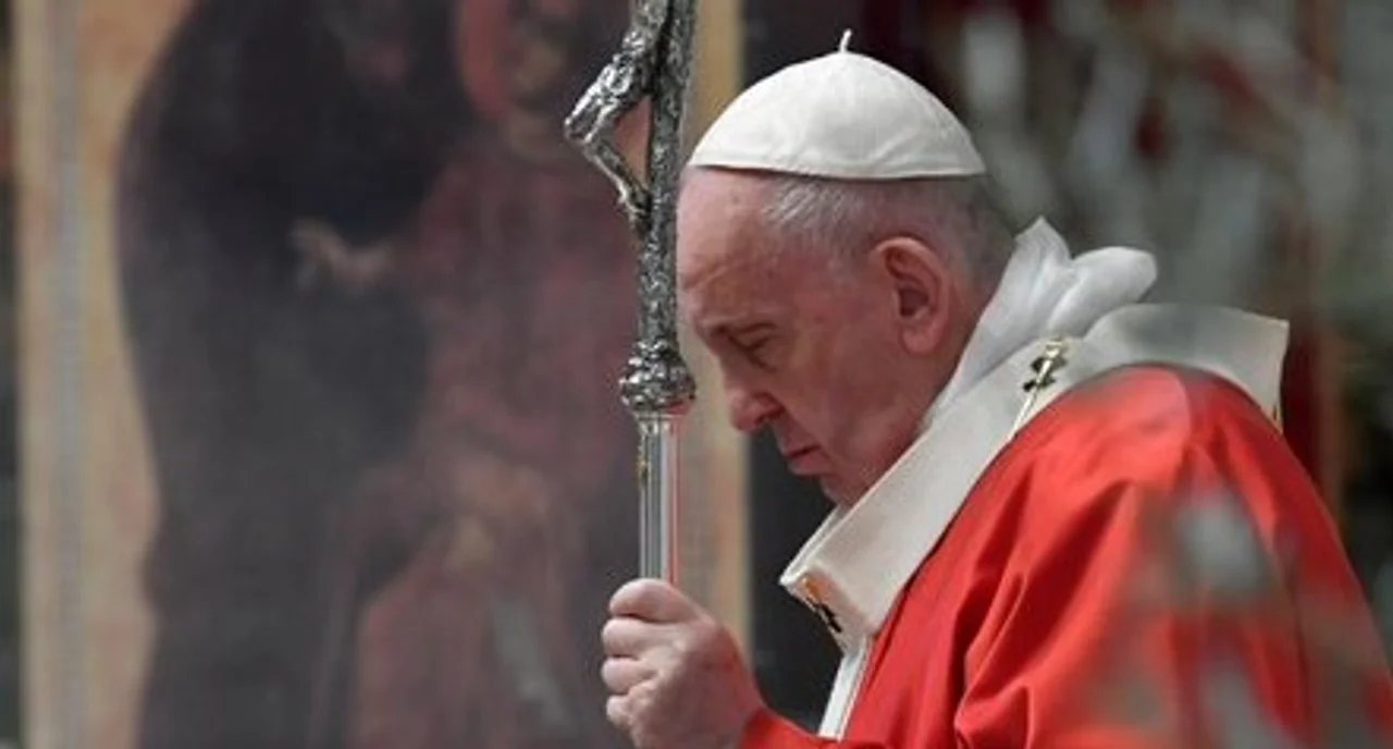 La salud del Papa Francisco presenta avances graduales