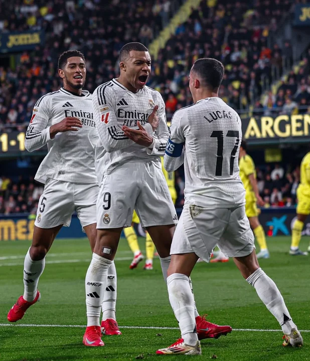 Mbappé brilló con un doblete en la victoria del Real Madrid sobre el Villarreal, consolidando su liderato en LaLiga.