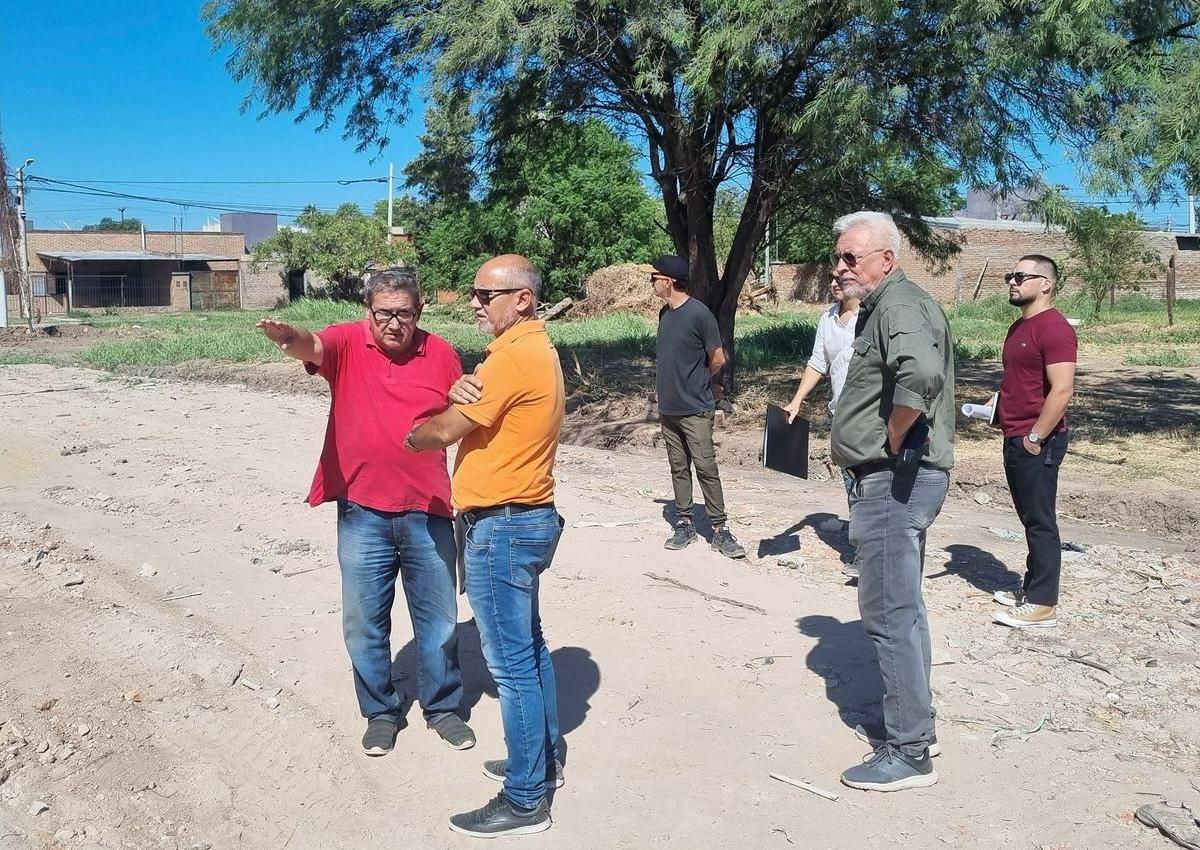 Sáenz Peña: autoridades del IPDUV supervisaron la infraestructura de dos edificios