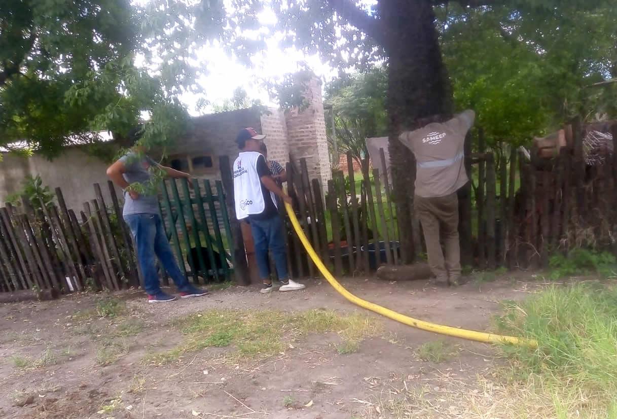En Machagai y zonas del Departamento 25 de mayo: el Gobierno Provincial transportó más de medio millón de litros de agua para consumo humano