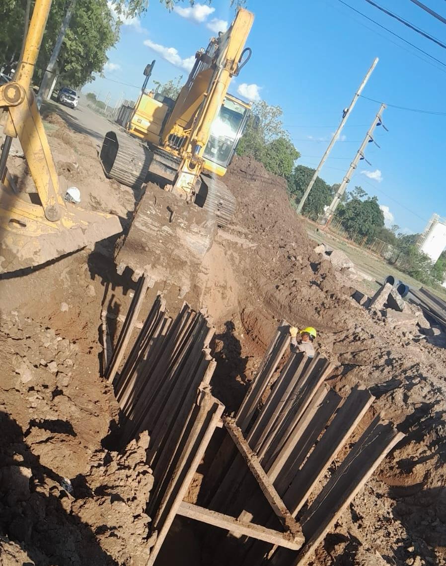 Villa Ángela: tras años sin respuestas, SAMEEP llevó adelante el reemplazo de cañerías del sistema cloacal principal